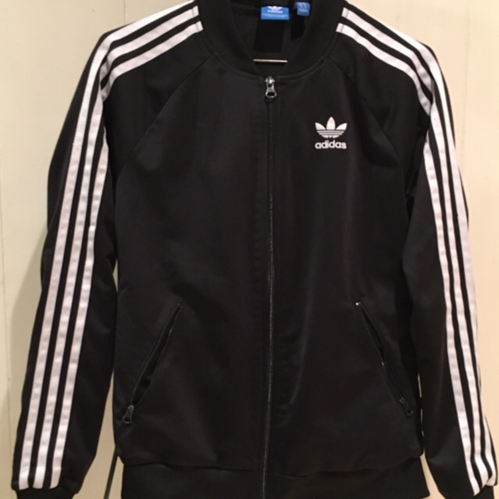 Adidas Súpergirl trac top size S, color negro/white